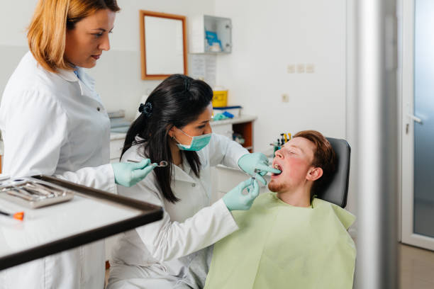 Best Emergency Treatment for Oral Infections in Country Knolls, NY